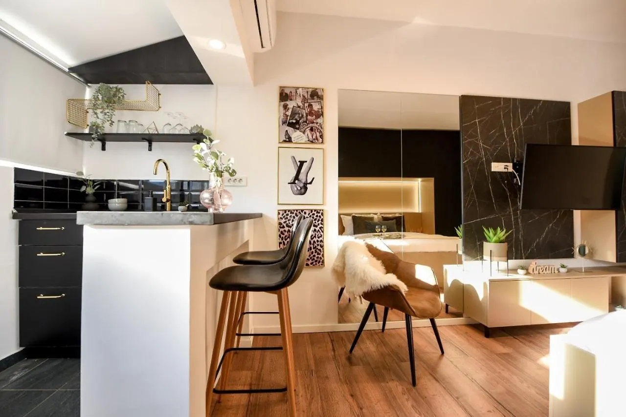Apartment Calea Victoriei Modern Studio - Escape In The City Center Bucharest