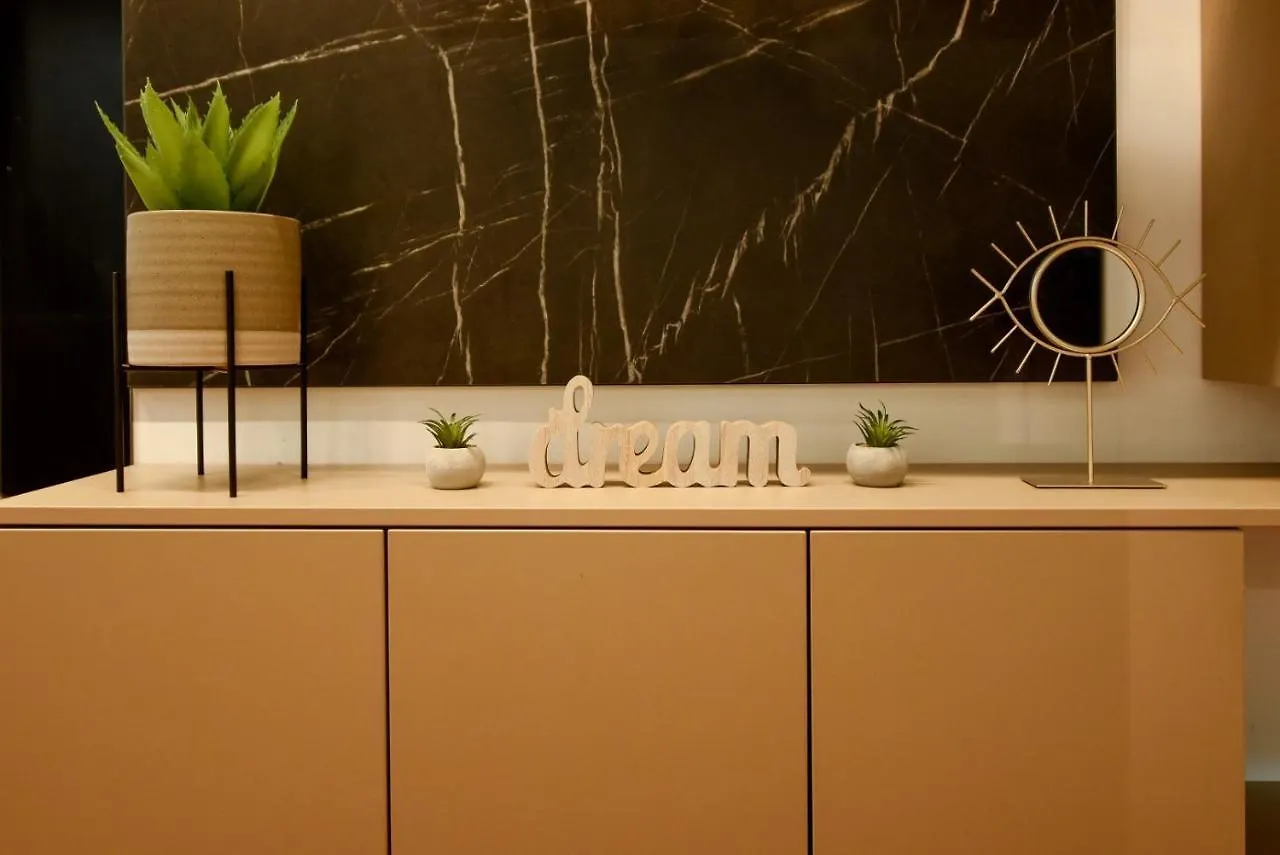Calea Victoriei Modern Studio - Escape In The City Center Bucharest