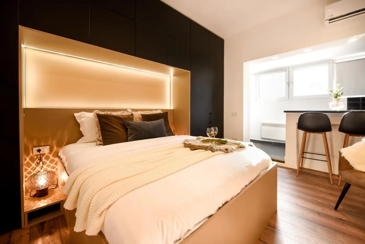 דירה בוקרשט Calea Victoriei Modern Studio - Escape In The City Center רומניה