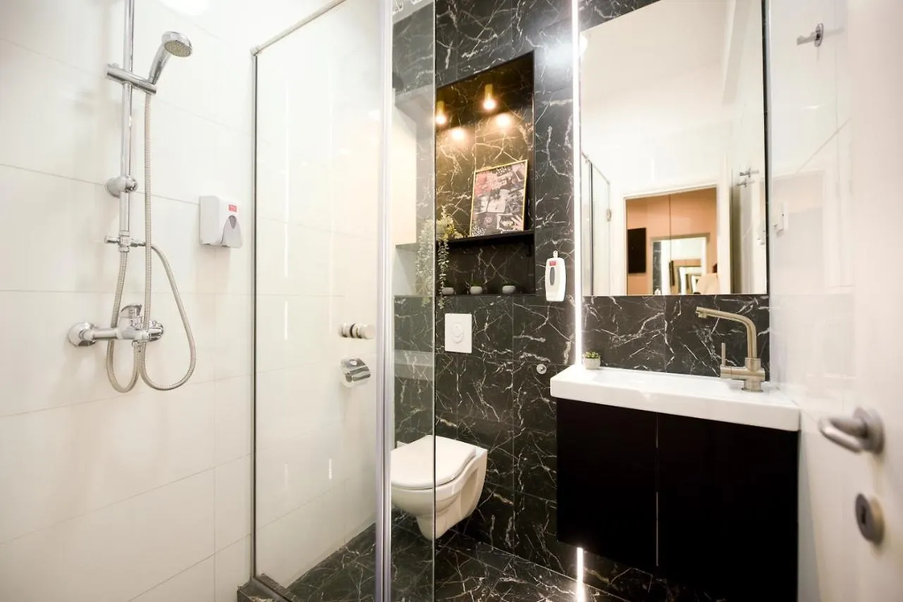 דירה בוקרשט Calea Victoriei Modern Studio - Escape In The City Center